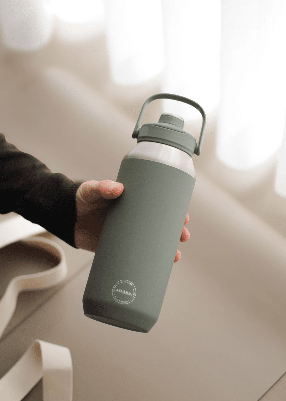 AYA&IDA Sports Bottle 950 ml Tropical Green drikkedunk i rustfrit stål