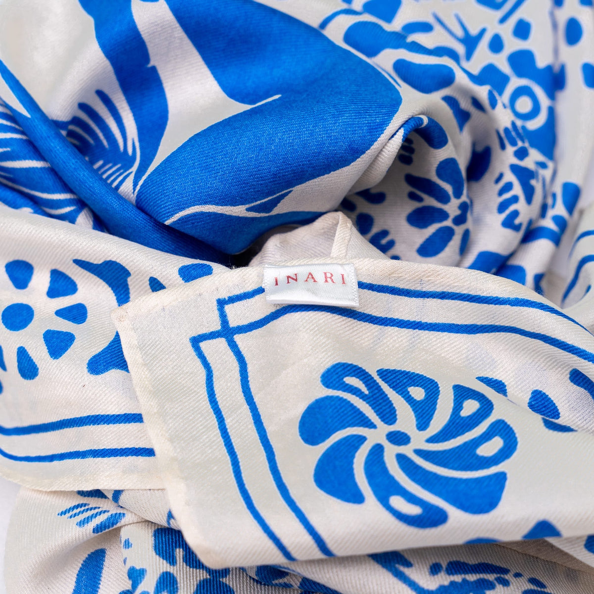 Inari Silketørklæde - Blue Blossom