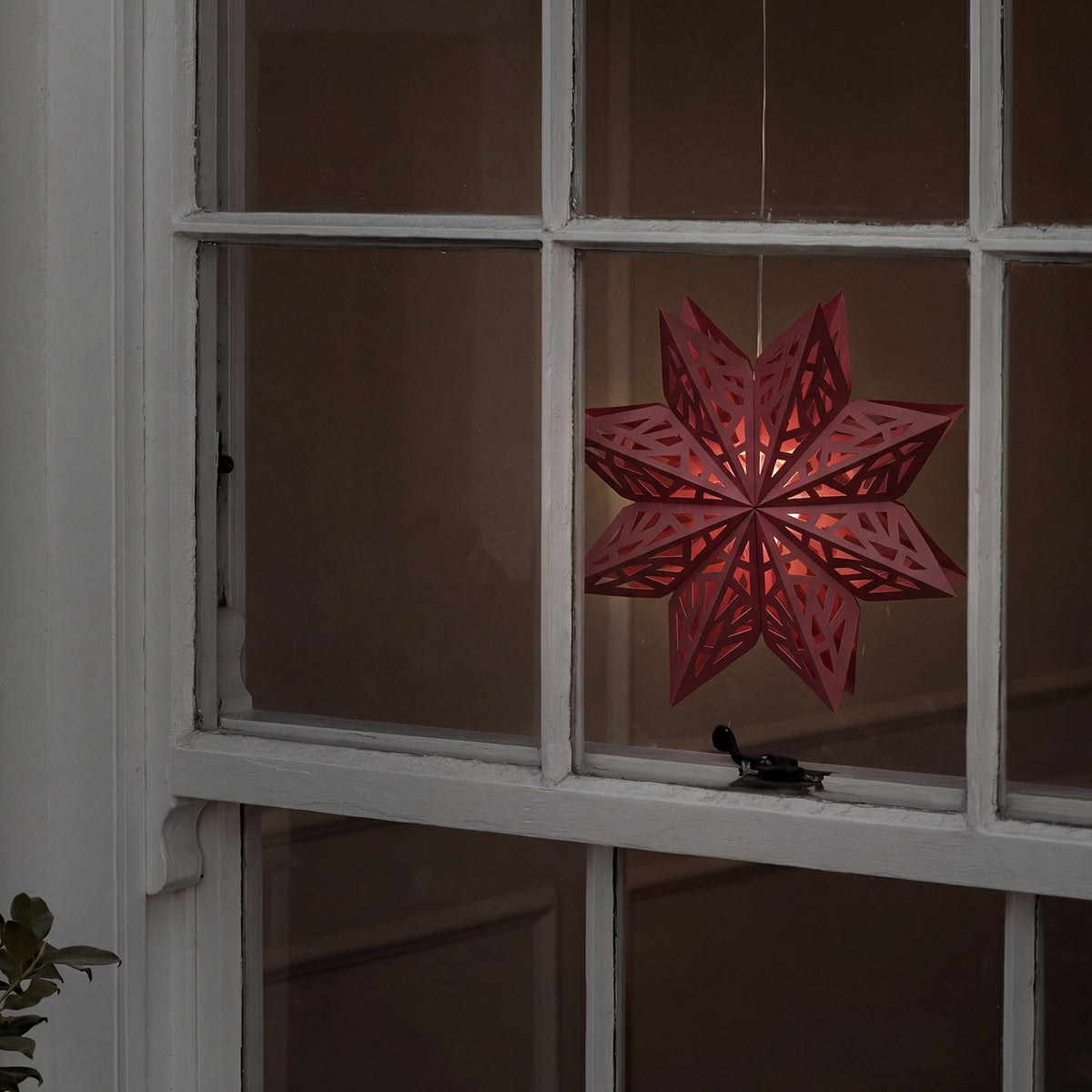LED julestjerne i papir til juletræ og vindue, Carmine Red, 7,5 x 30,5 cm