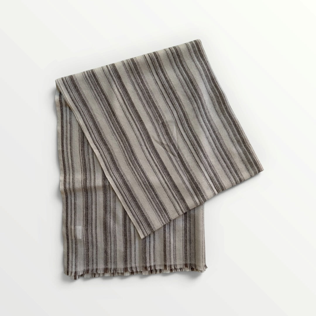 LAYA Copenhagen – Vævet Cashmere Tørklæde 75 x 200 cm – Tuile/Mull