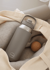 AYA&IDA Sports Bottle 950 ml Driftwood drikkedunk i rustfrit stål