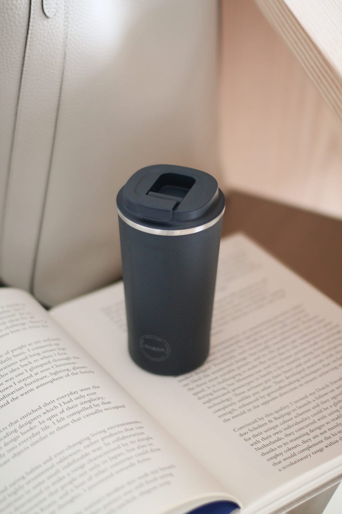 AYA&IDA CUP2GO termokop 500 ml navy blue med låg