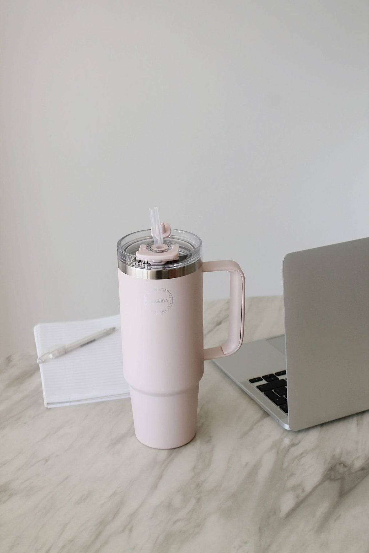 AYA&IDA - Termokop med sugerør 885 ml - Soft Rose