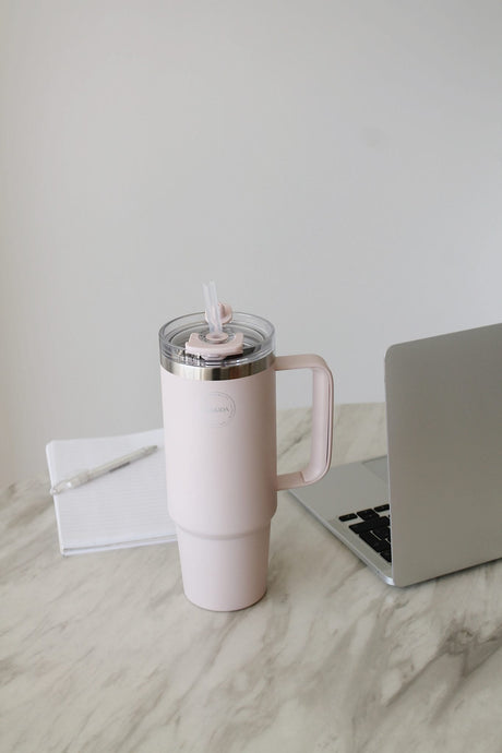 AYA&IDA - Termokop med sugerør 885 ml - Soft Rose