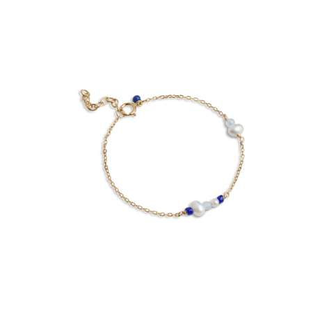 ENAMEL Copenhagen Sofia armbånd i marine farve med forgyldt kæde og små emaljedetaljer