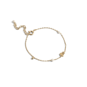 ENAMEL Copenhagen Melia armbånd i hvid Daisy med forgyldt kæde