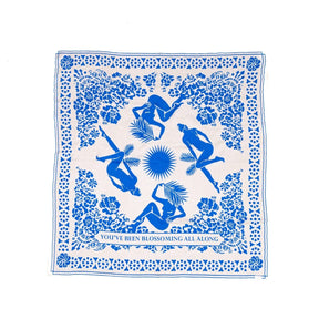 Inari Silketørklæde - Blue Blossom