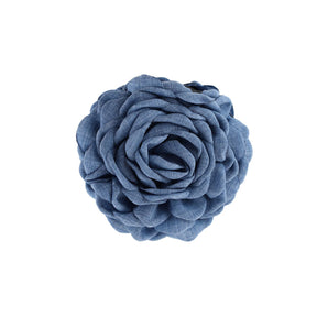 Daisy hårklemme i denim fra By Stær – stor hårklemme med blomst i acetat og tekstil