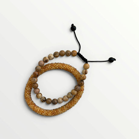 Armbånd med Sandstone Perler – Mellem perler