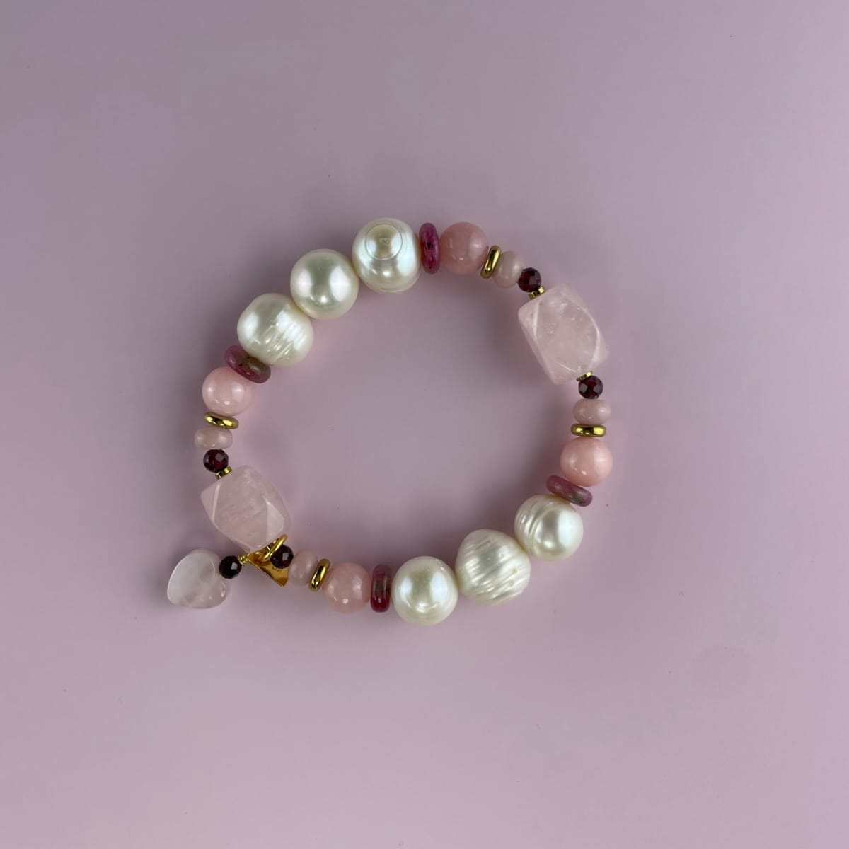 Limkilde armbånd rosa og ferskvandsperler