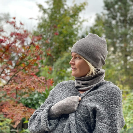 Gråmeleret cashmere accessories