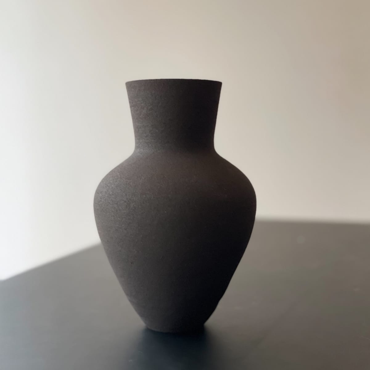sort keramikvase
