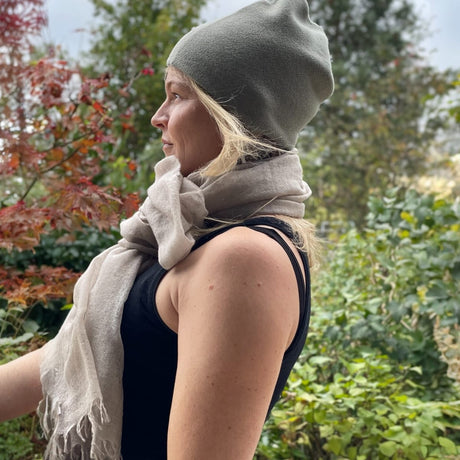 Cashmere tørklæde og beanie salvie