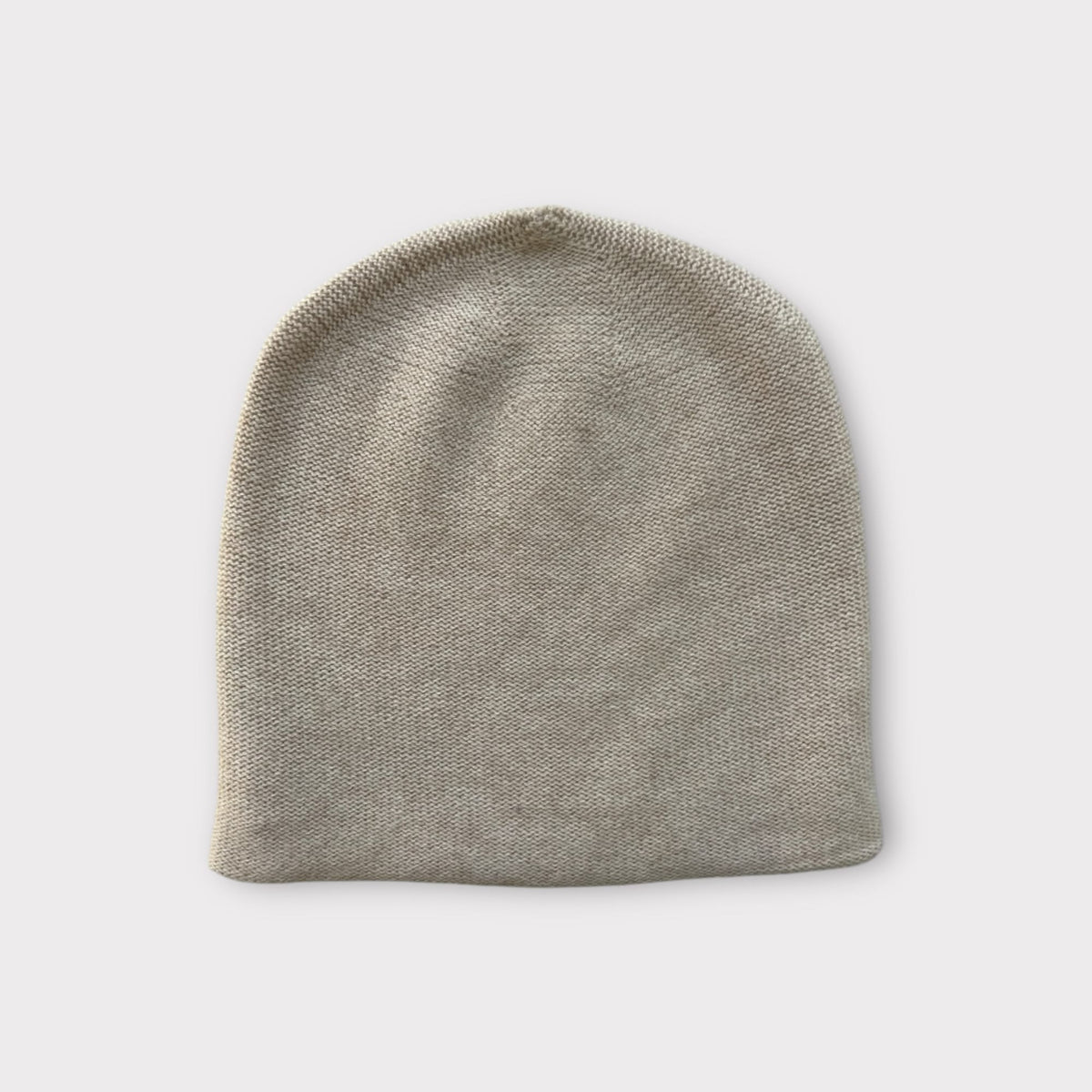 Cashmere beanie pudderfarvet