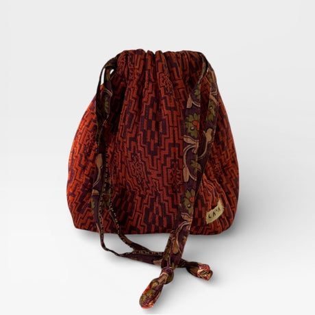 Laya Cph lille projekttaske orange mønstret upcycled sari