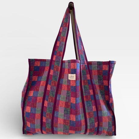 Håndlavet totebag fra Kathmandu i upcycled sari