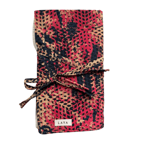 Laya strikkepindeetui til rundpinde af upcycled sari lavet i Nepal