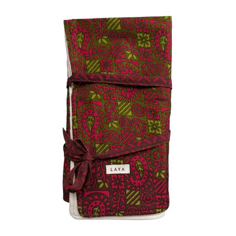 Laya strikkepindeetui til rundpinde af upcycled sari lavet i Nepal
