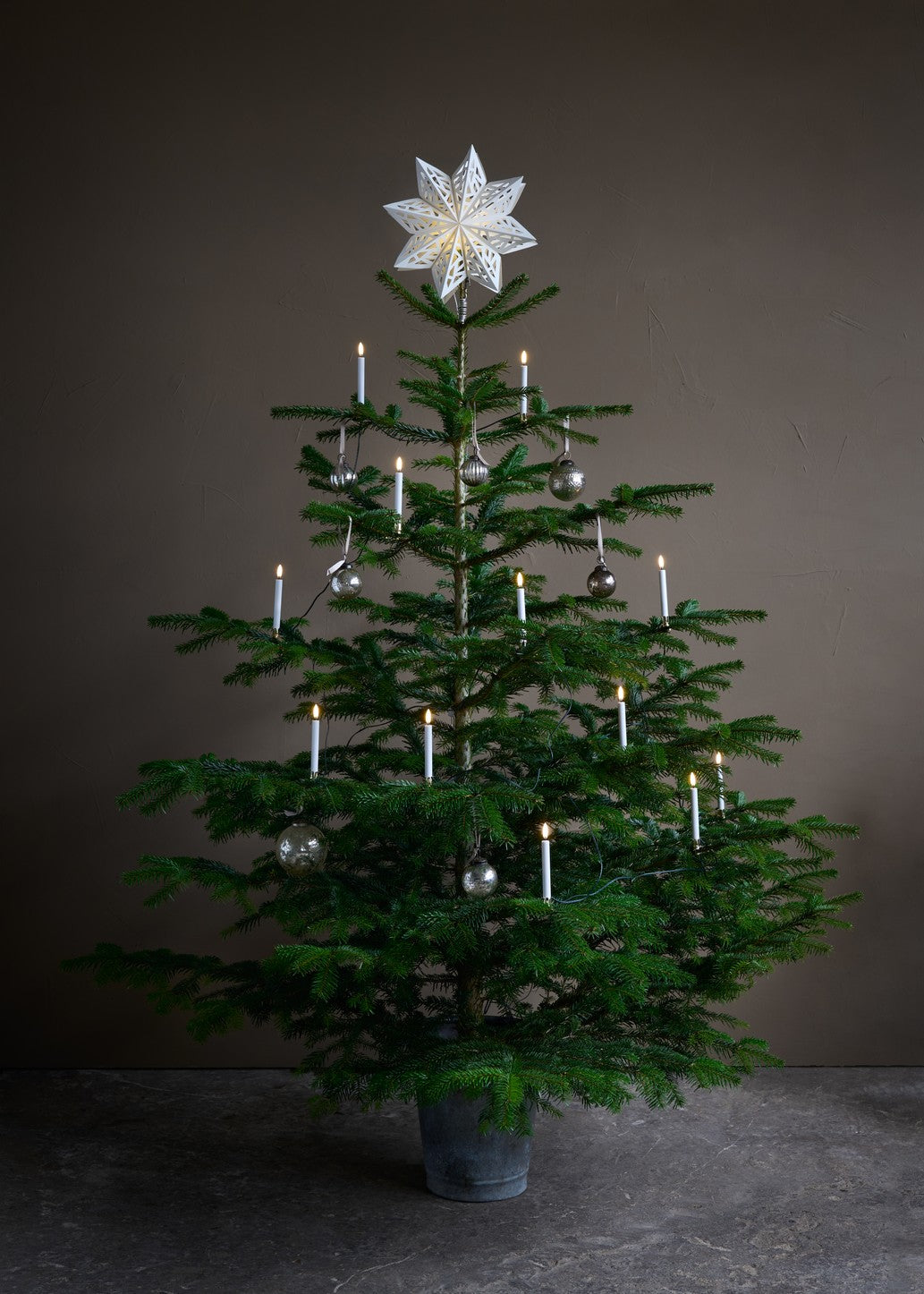 LED julestjerne i papir til juletræ og vindue, Vanilla, 7,5 x 30,5 cm