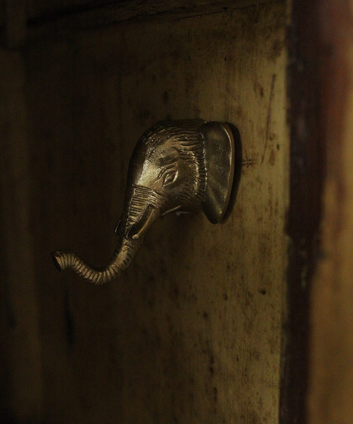 Elefant knage messing