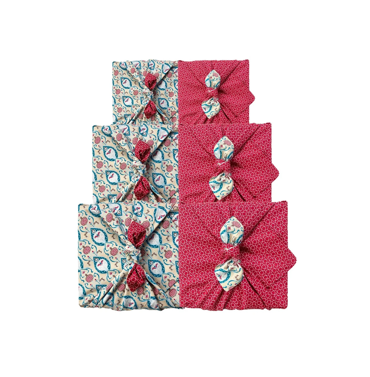 Vendbar furoshiki stofgaveindpakning i GOTS-certificeret økologisk bomuld 75x75 cm med Teal & Cherry design fra FabRap