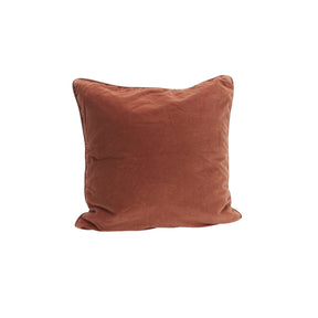 Madam Stoltz velourpudebetræk i brick, 50x50 cm